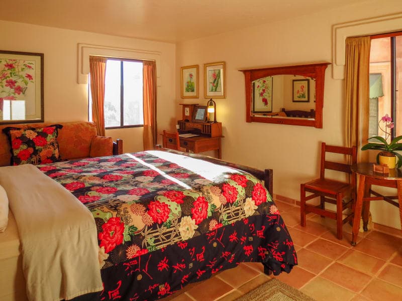Nick & Nora Room interior